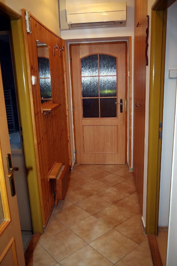 Sklep U Veselych Apartment Mutěnice Exterior foto