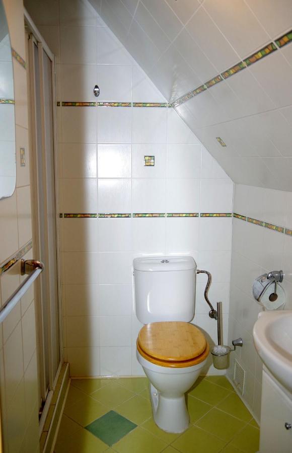 Sklep U Veselych Apartment Mutěnice Exterior foto
