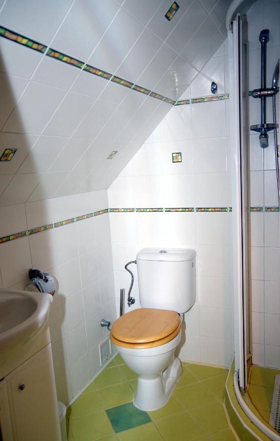 Sklep U Veselych Apartment Mutěnice Exterior foto